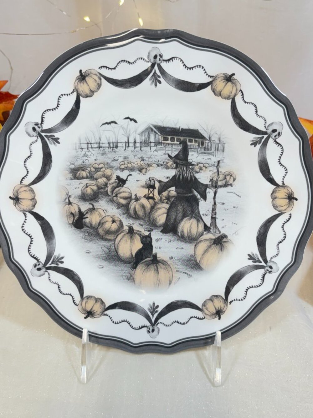 Halloween Melamine Witch Coven Black Cat Pumpkin Bats Salad  plates Set 4 RARE